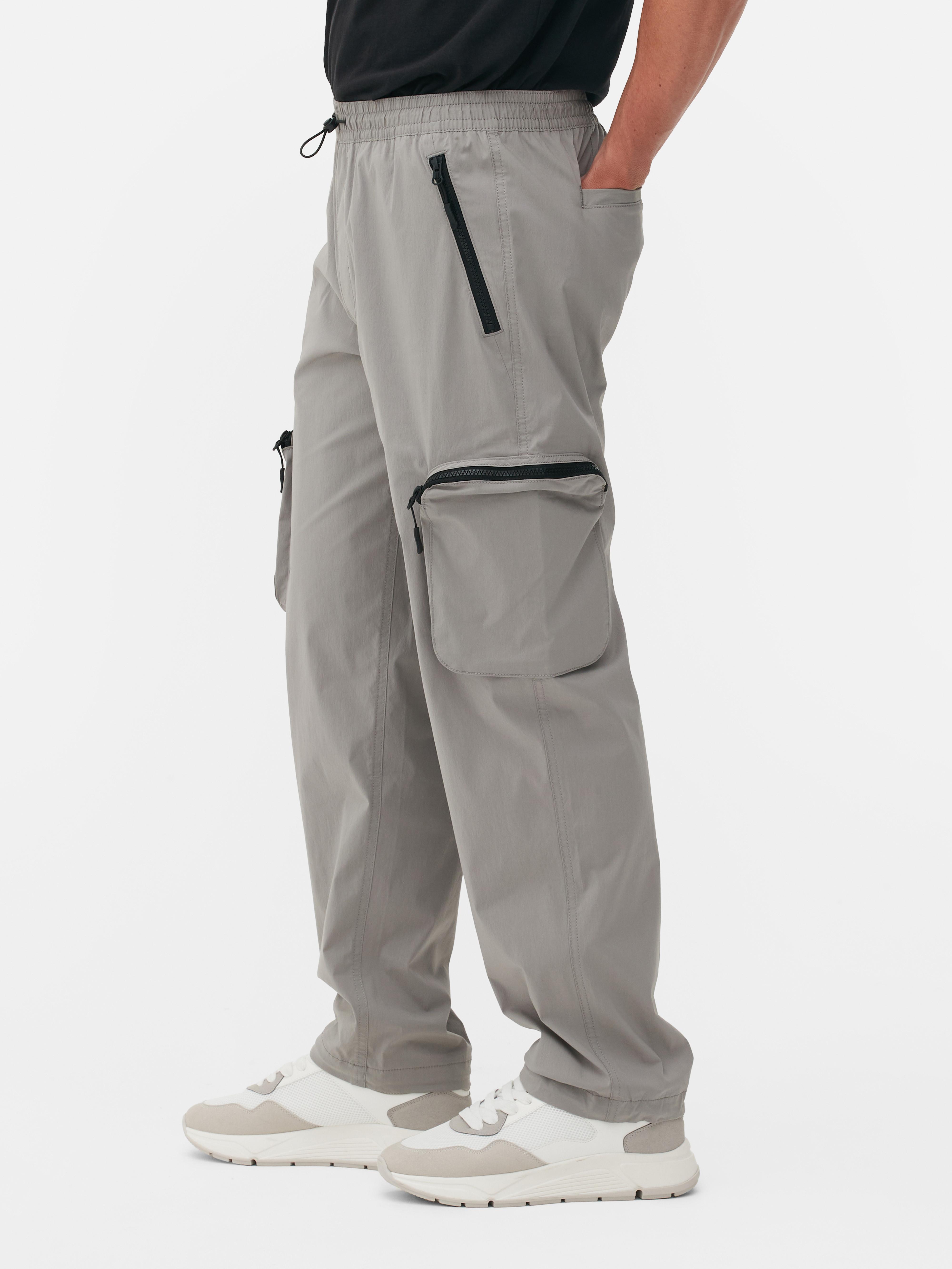 Tech-Cargohosen. Rein technisch gesehen sind diese Cargohosen einfach perfekt.