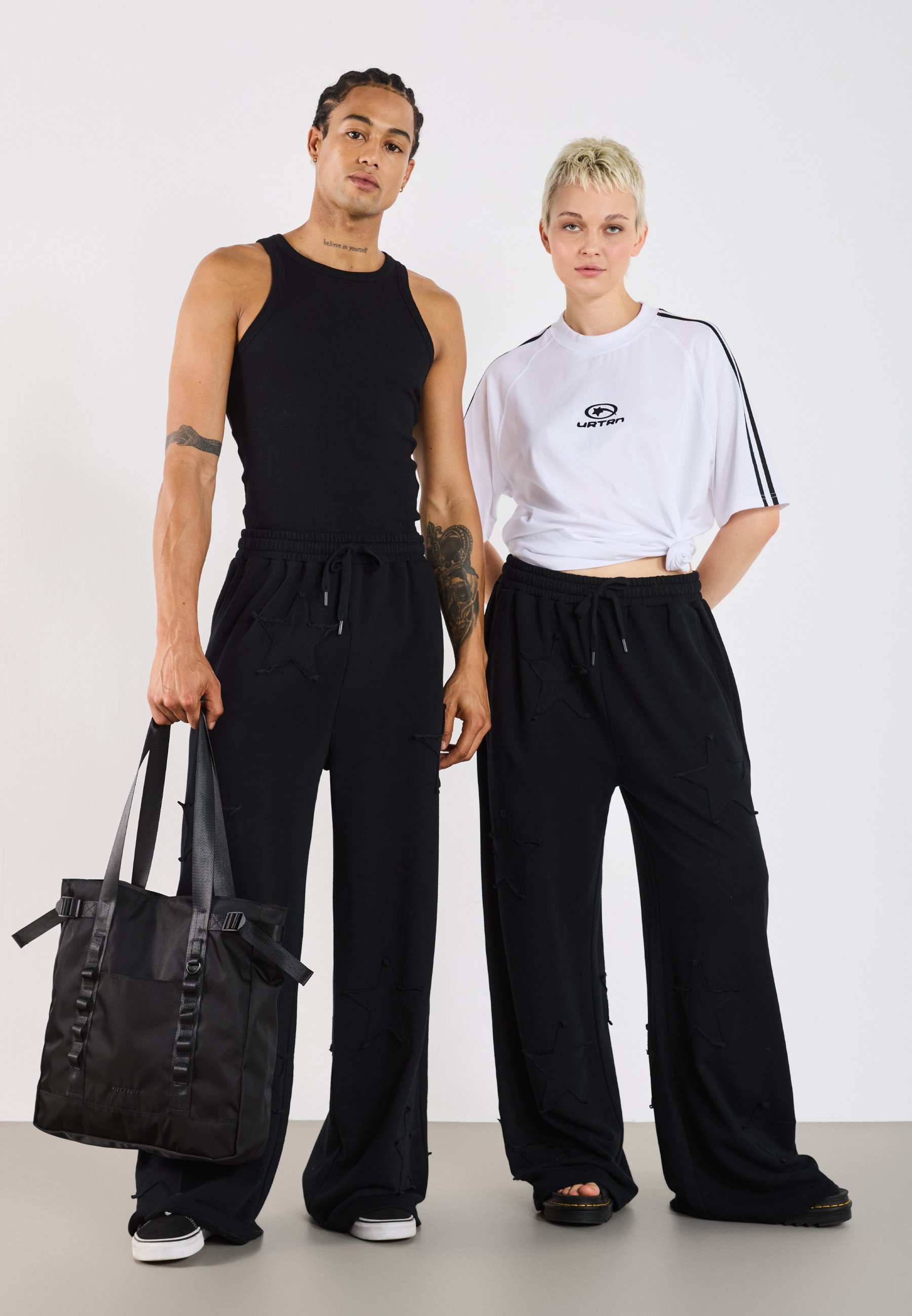 YOURTURN UNISEX - Weekendtas - zwart