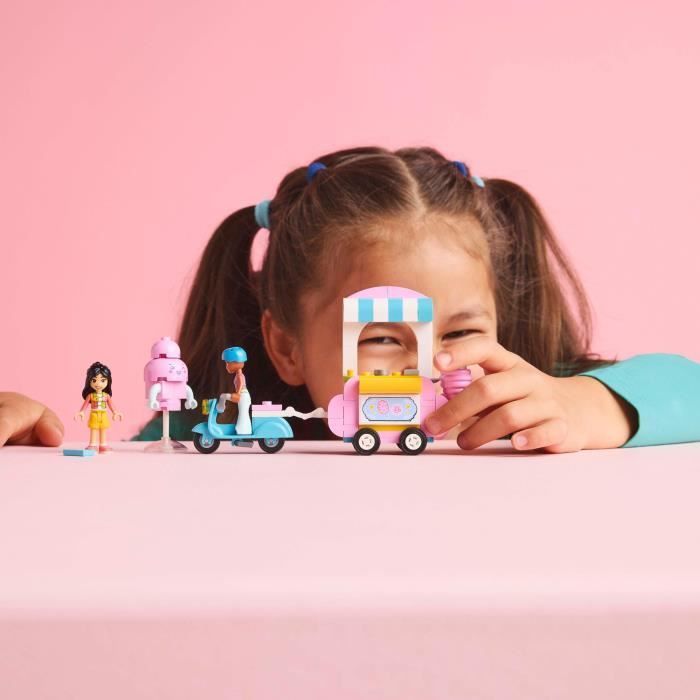 LEGO Friends 42643 Stand de barbes à papa et scooter - Jouet pour enfants dès 6 ans