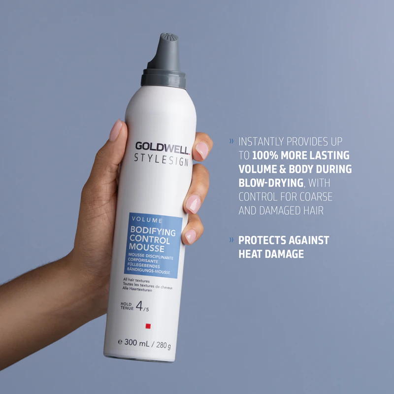 Mousse modeladora Goldwell StyleSign Bodifying Control para dar mais volume aos cabelos.