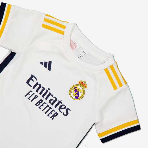  Uniforme principal do Real Madrid