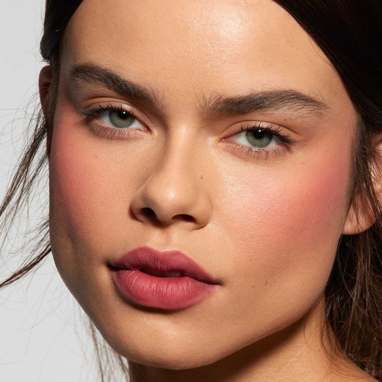 „Kylie Cosmetics“ lūpų ir skruostų skaistalų atspalvis – „All Things Pink“, 9 ml