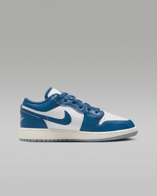 Air Jordan 1 Low SE Older Kids' Shoes