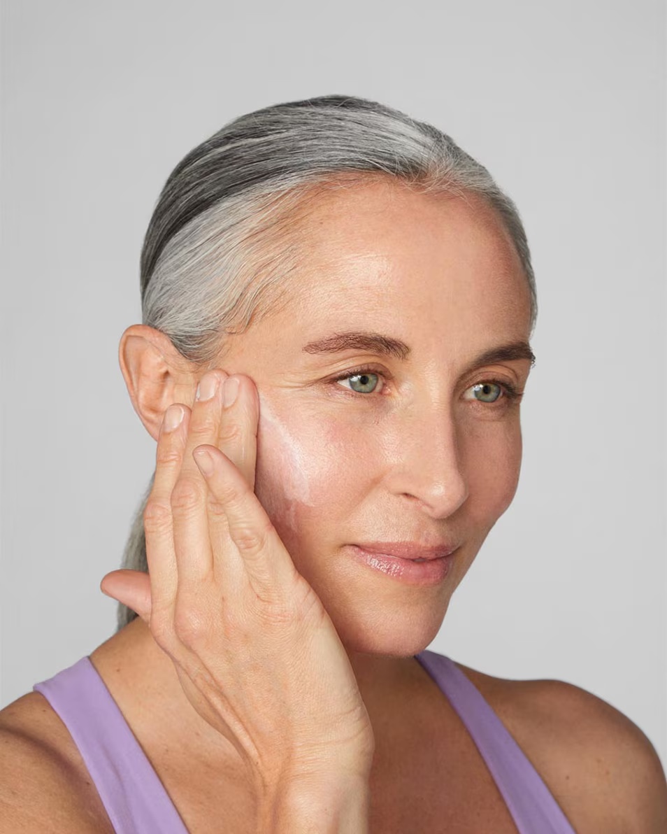 CLINIQUE SMART CLINICAL REPAIR™ ΚΡΕΜΑ ΔΙΟΡΘΩΣΗΣ ΡΥΤΙΔΩΝ ΕΝΥΔΑΤΙΚΗ ΚΡΕΜΑ ΗΜΕΡΑΣ ΚΑΙ ΝΥΧΤΑΣ - ΑΝΤΙΓΗΡΑΝΣΗ