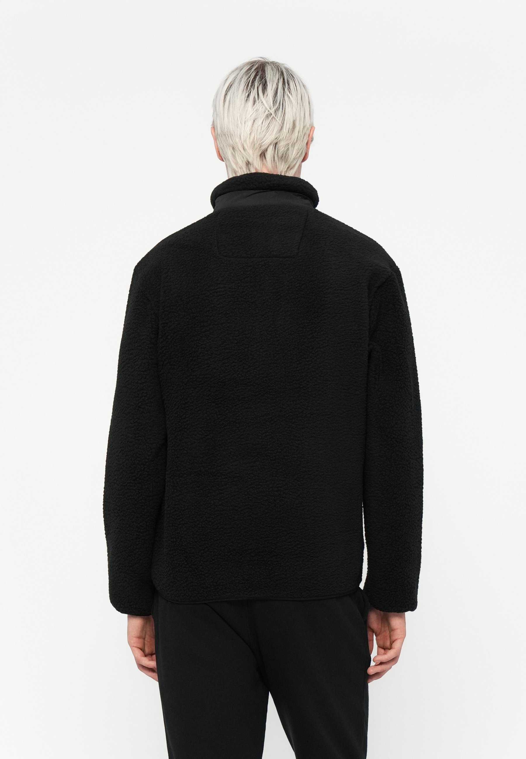 Weekend Offender fleecejassen en pullovers