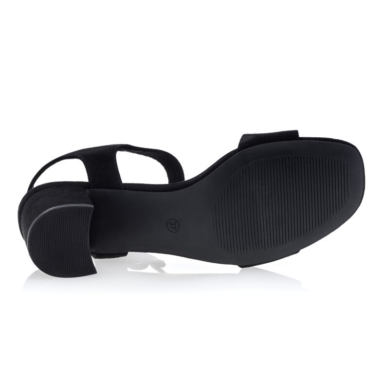 Svarte sandaler / sko med åpen tå til dame