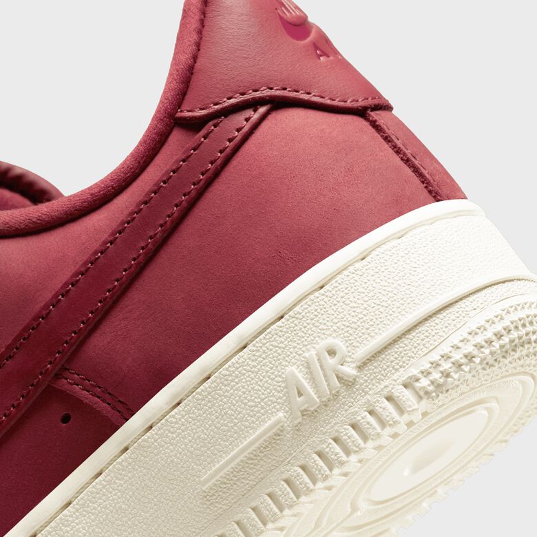WMNS Air Force 1 Premium