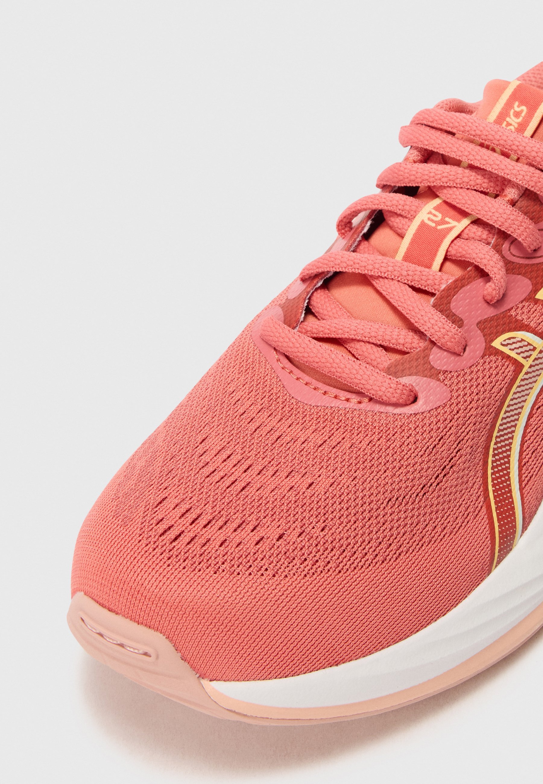 ASICS GEL CUMULUS 27 UNISEX - Hardloopschoenen voor op de weg - donkerroze klei/crème