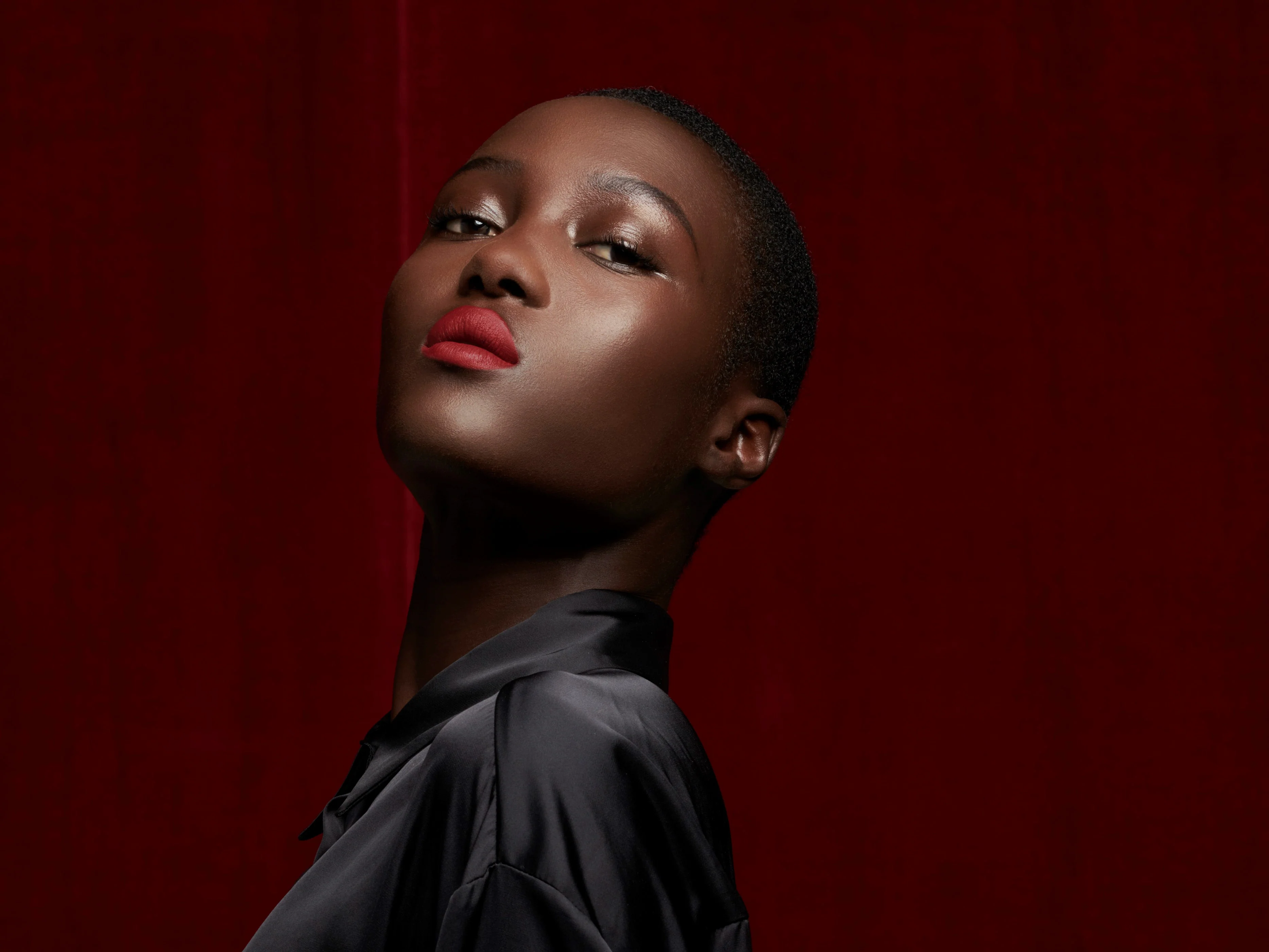 Labbra Rouge Pur Couture The Slim Velvet Radical - Rossetto mat, Rossetto