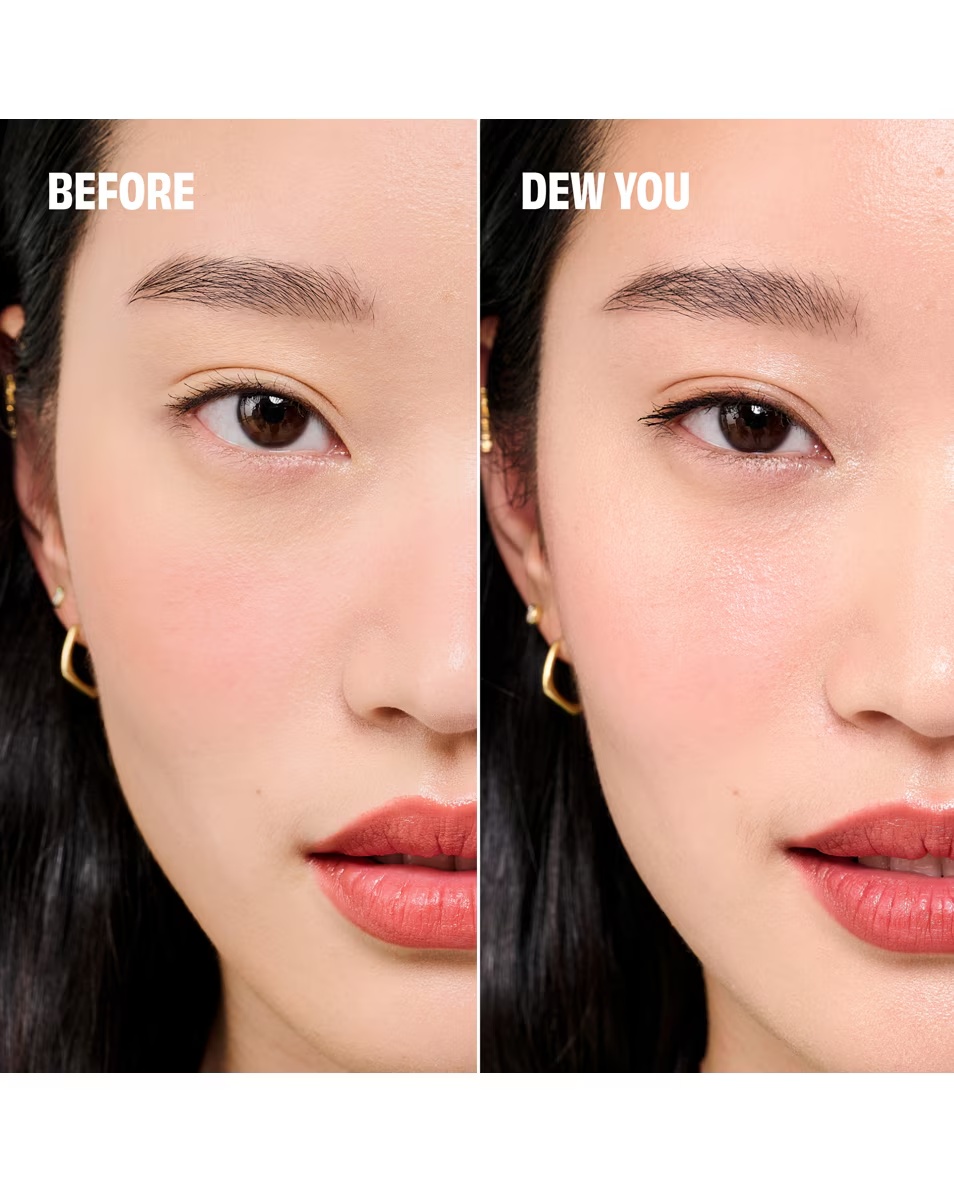 Iluminator lichid strălucitor Dew-la-la BENEFIT COSMETICS