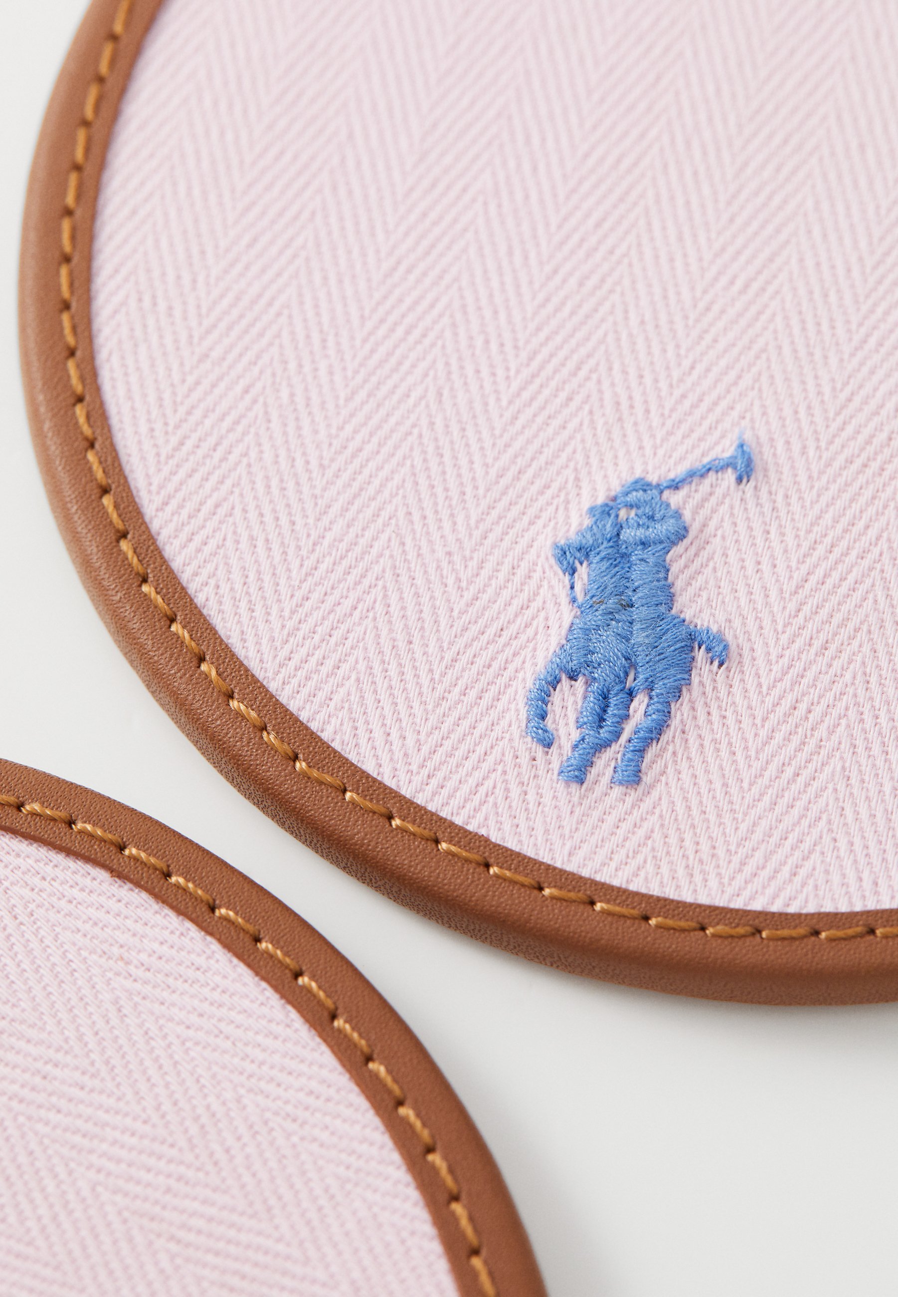 Kuchyňský a stolní nábytek Polo Ralph Lauren