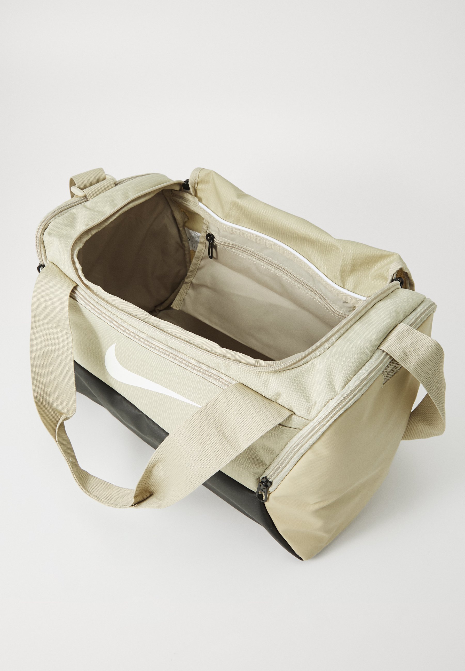 Nike Performance XS DUFFLE 25L UNISEX - Sporttas - desert khaki/zwart/sail
