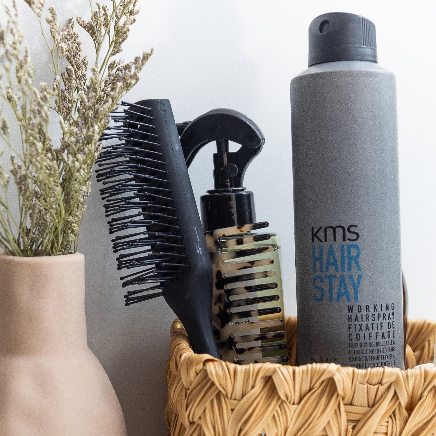 KMS plaukų lakas „HairStay Working“ – 75 ml