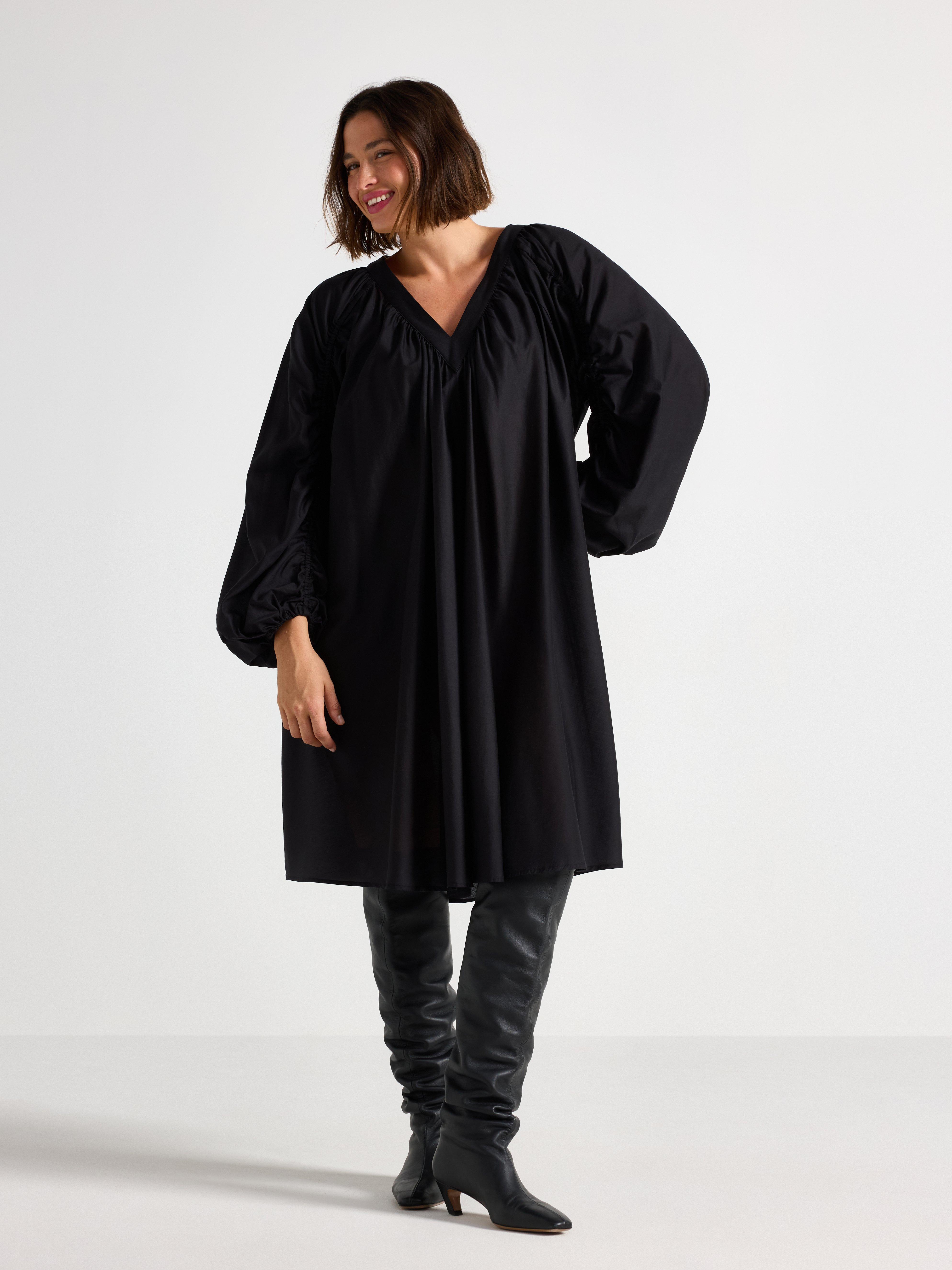 Minivestido con mangas abullonadas negro