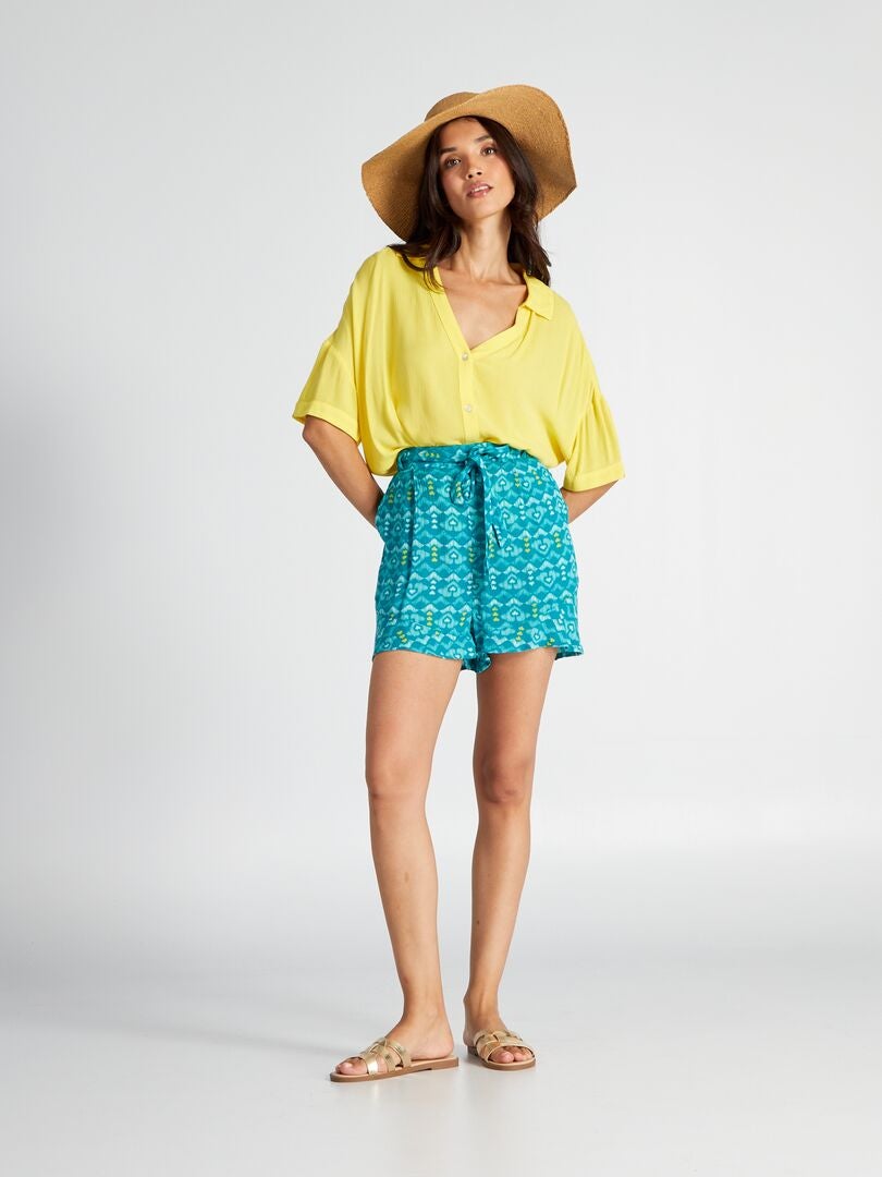 Pantalones cortos de tela con efecto crepé - AZUL