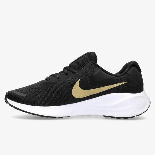  Nike Revolution 7
