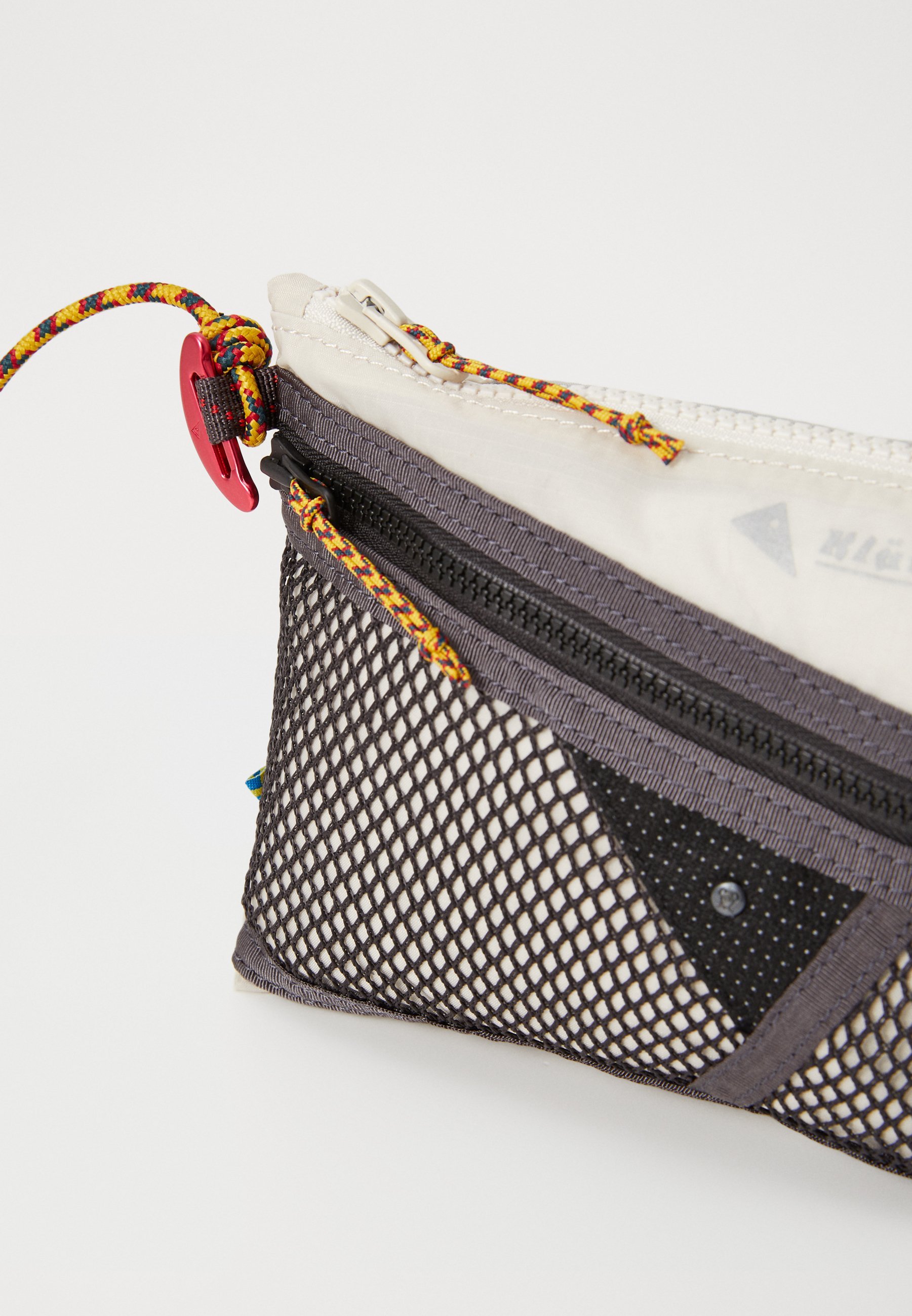 Klättermusen ALGIR ACCESSOIRETAS KLEIN UNISEX - Crossbodytas - puttygrijs