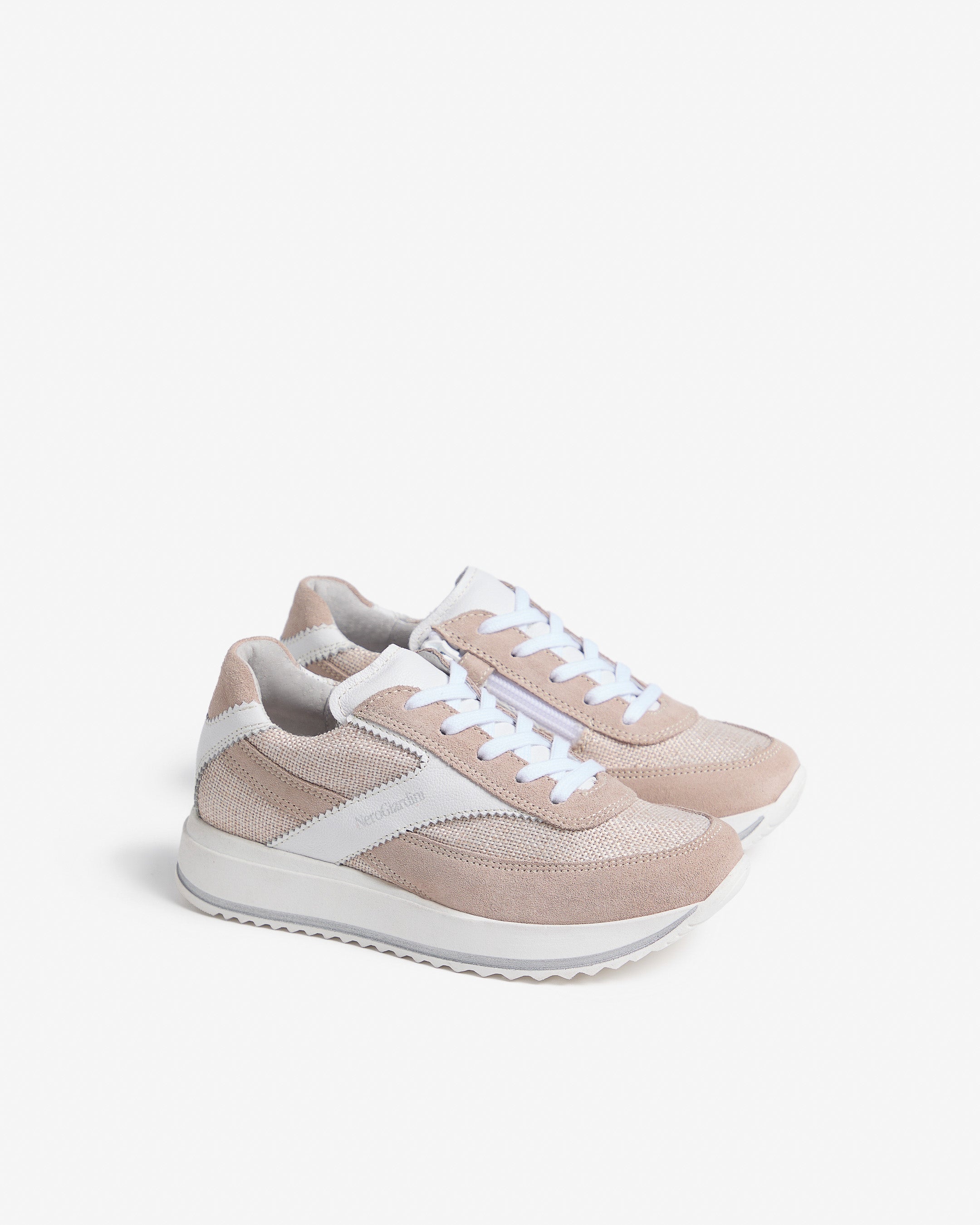  Sneaker für Teenager-Mädchen aus Wildleder und Funktionsmaterial