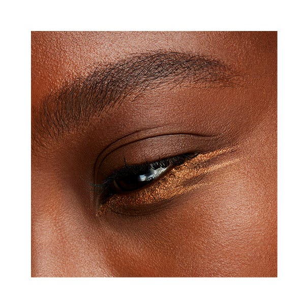 Farveoverskydende gelblyant eyeliner