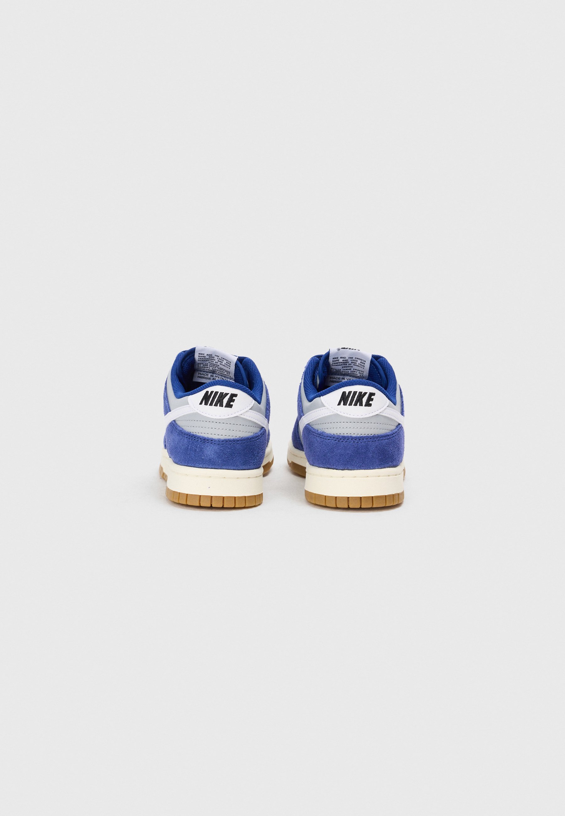 Nike Sportswear DUNK LOW RETRO - Sneaker - Wolfsgrau/Weiß/Dunkelblau