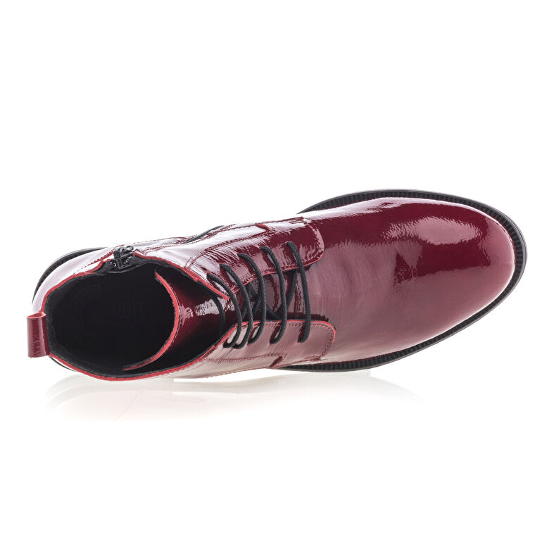 Rote Damenstiefel / Stiefeletten