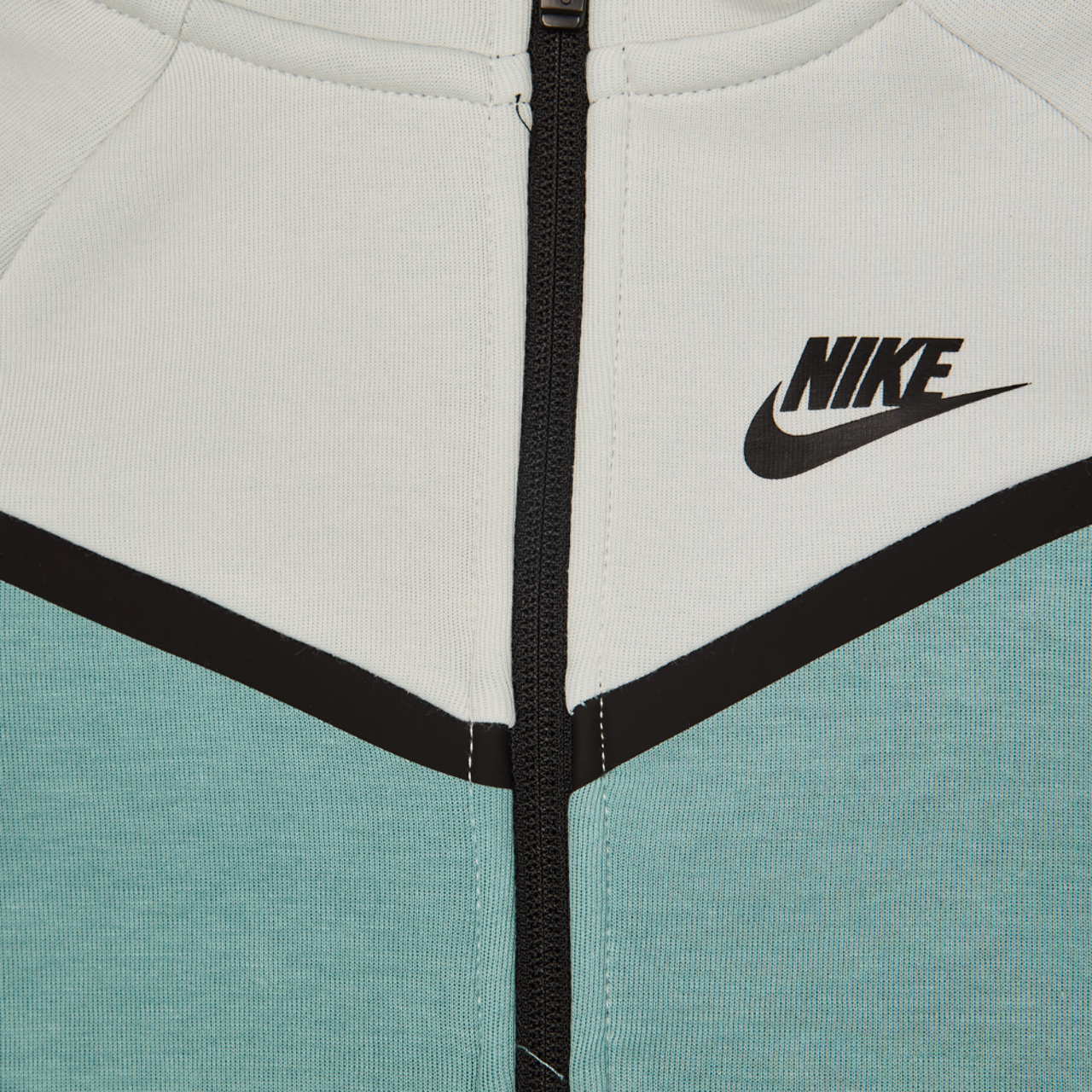 Nike Tech Fleece