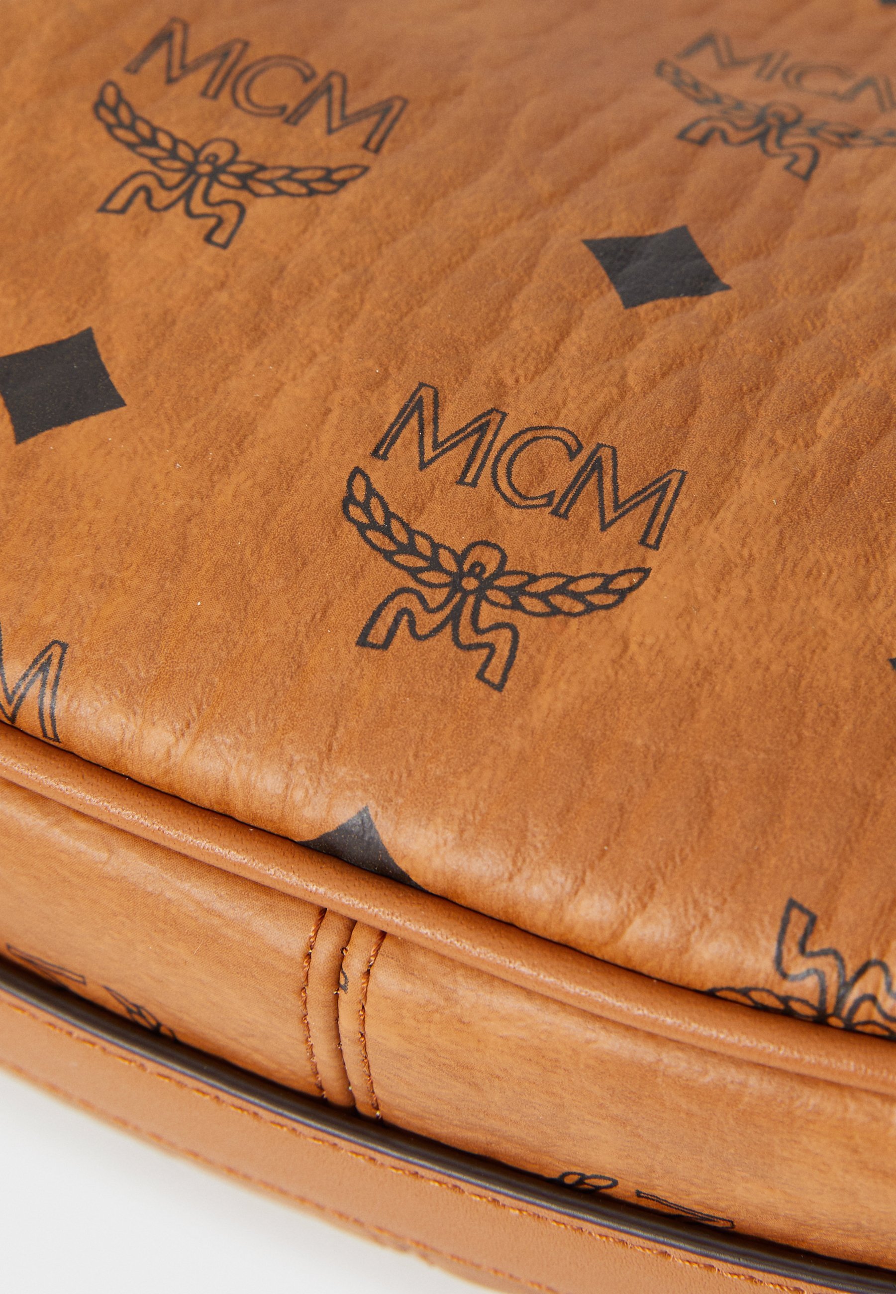 MCM AREN HOBO - Handtas - cognac