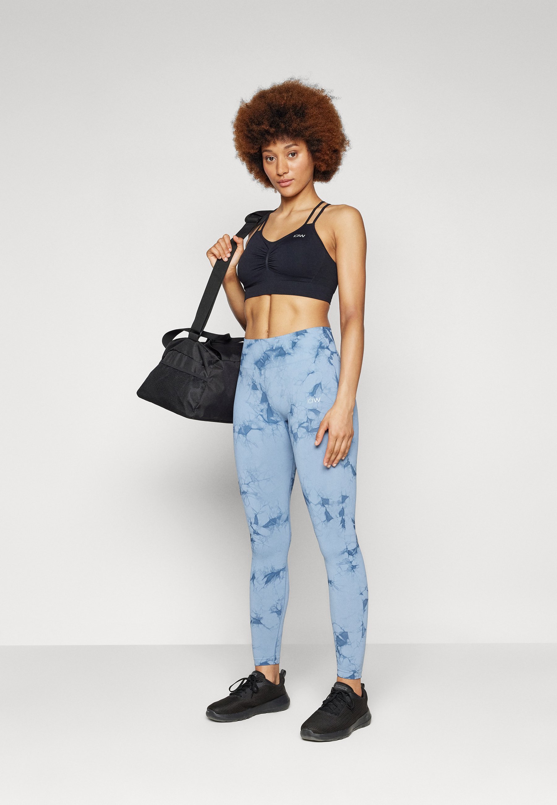 ICANIWILL DEFINE SEAMLESS SCRUNCH BRA - Sportbeha met gemiddelde ondersteuning - zwart