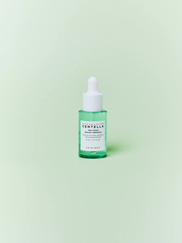 SKIN1004 Madagascar Centella Tea-Trica Relief Ampoule Sérum facial calmante para pele problemática