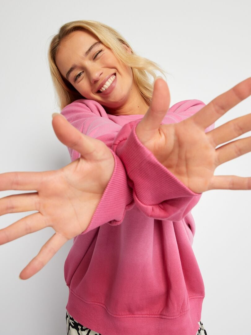 Bluza oversize z nadrukiem tie-dye – RÓŻOWA