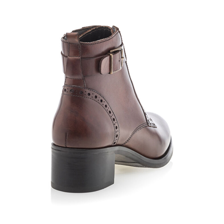 Braune Damenstiefel / Stiefeletten