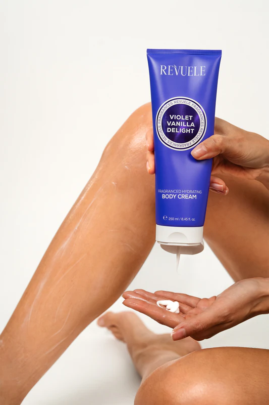 Revuele Violet Vanilla Delight Duftende Feuchtigkeitsspendende Körpercreme