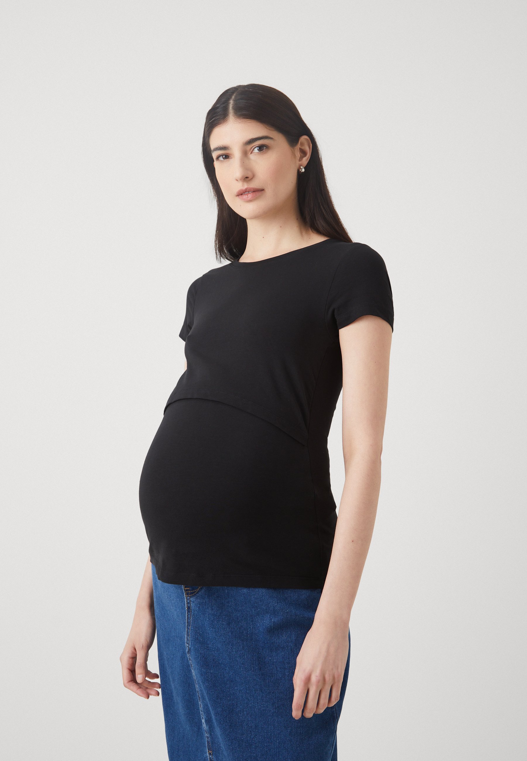 Anna Field MAMA 2er-Pack – Bedrucktes T-Shirt – schwarz/mehrfarbig