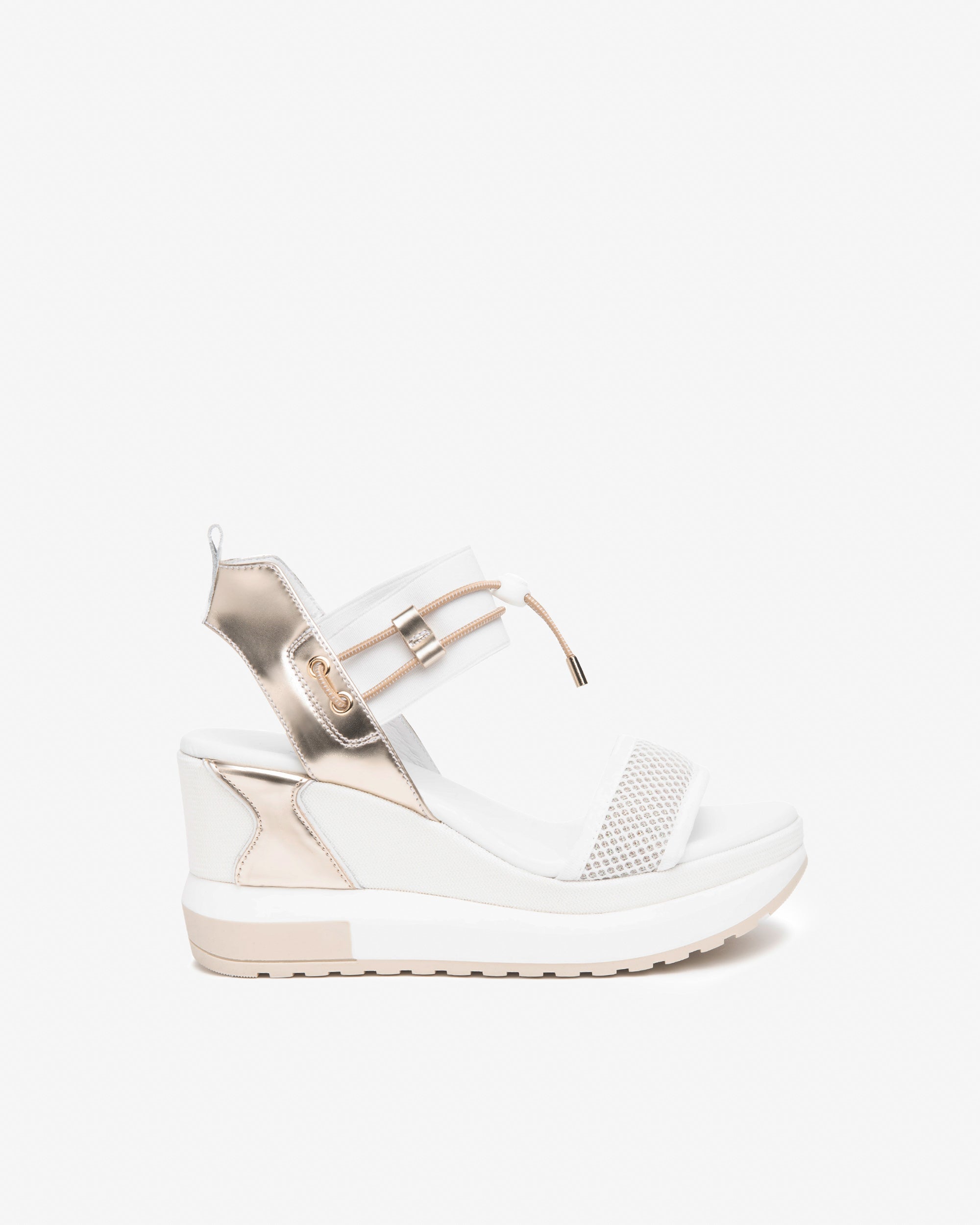  Damensandalen aus Leder, Canvas und technischen Materialien