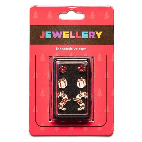 Сензационални божићни трио - пас, поклон и црвени кристал