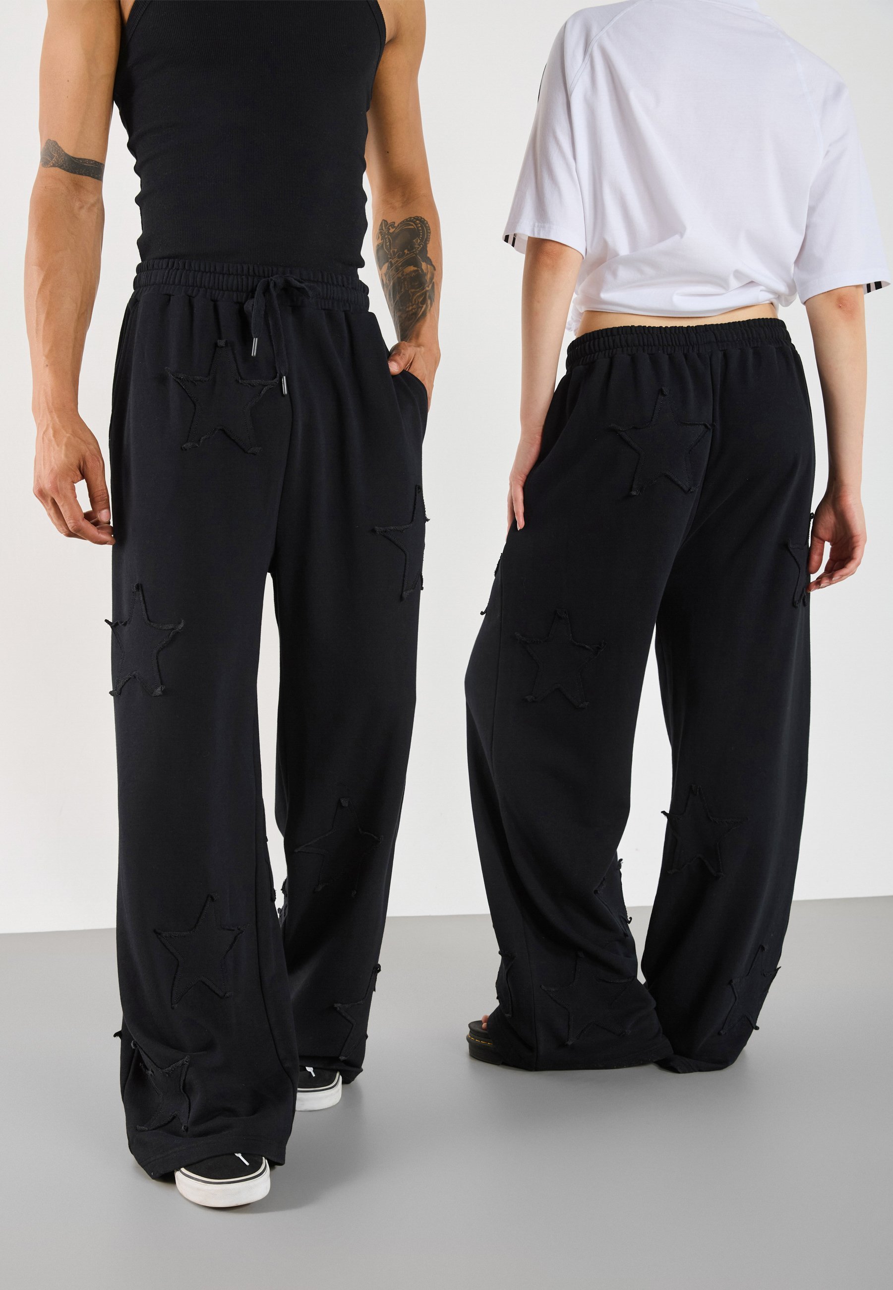 YOURTURN UNISEX - Trainingsbroek - zwart
