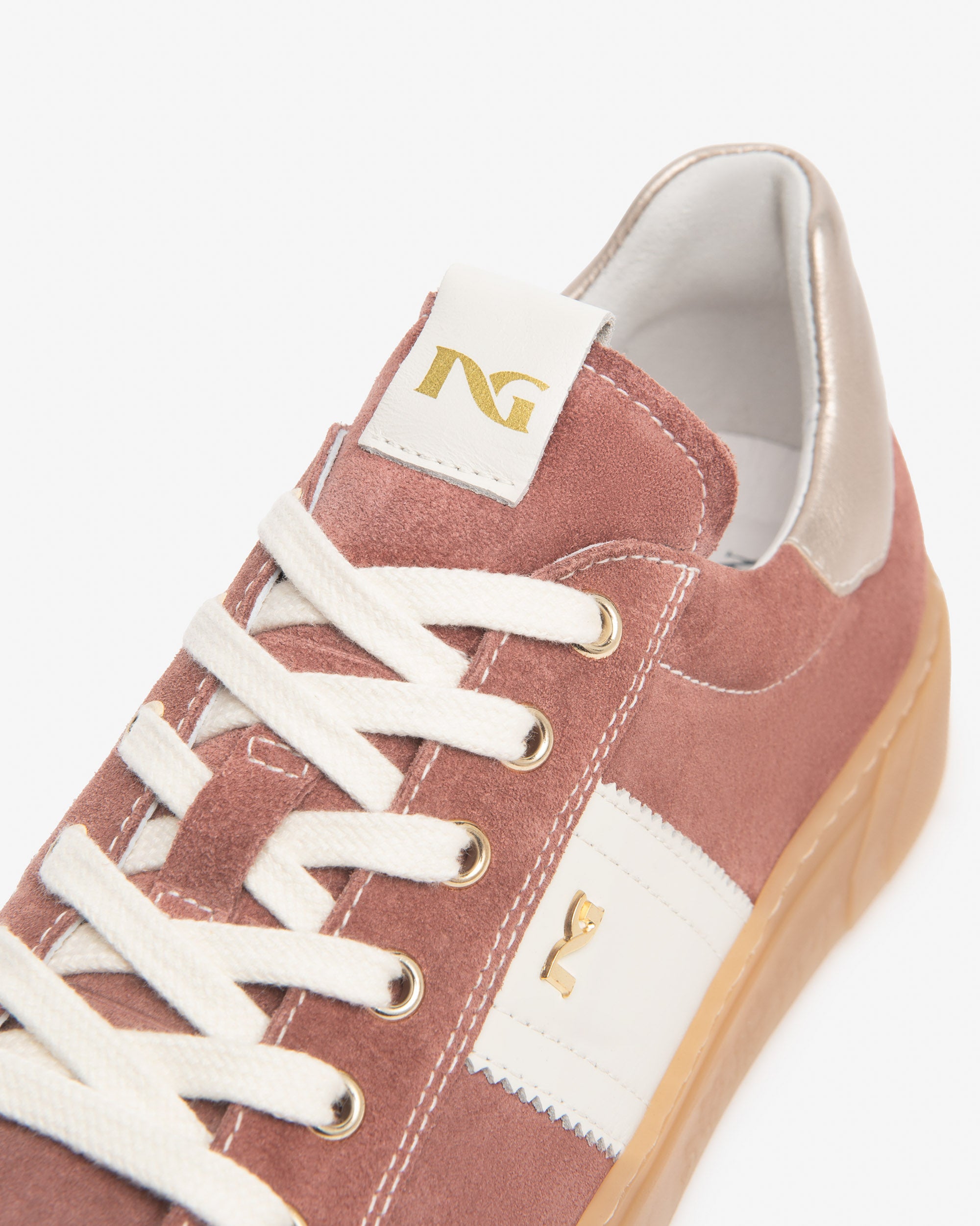  Damen-Sneaker aus Wildleder und Leder