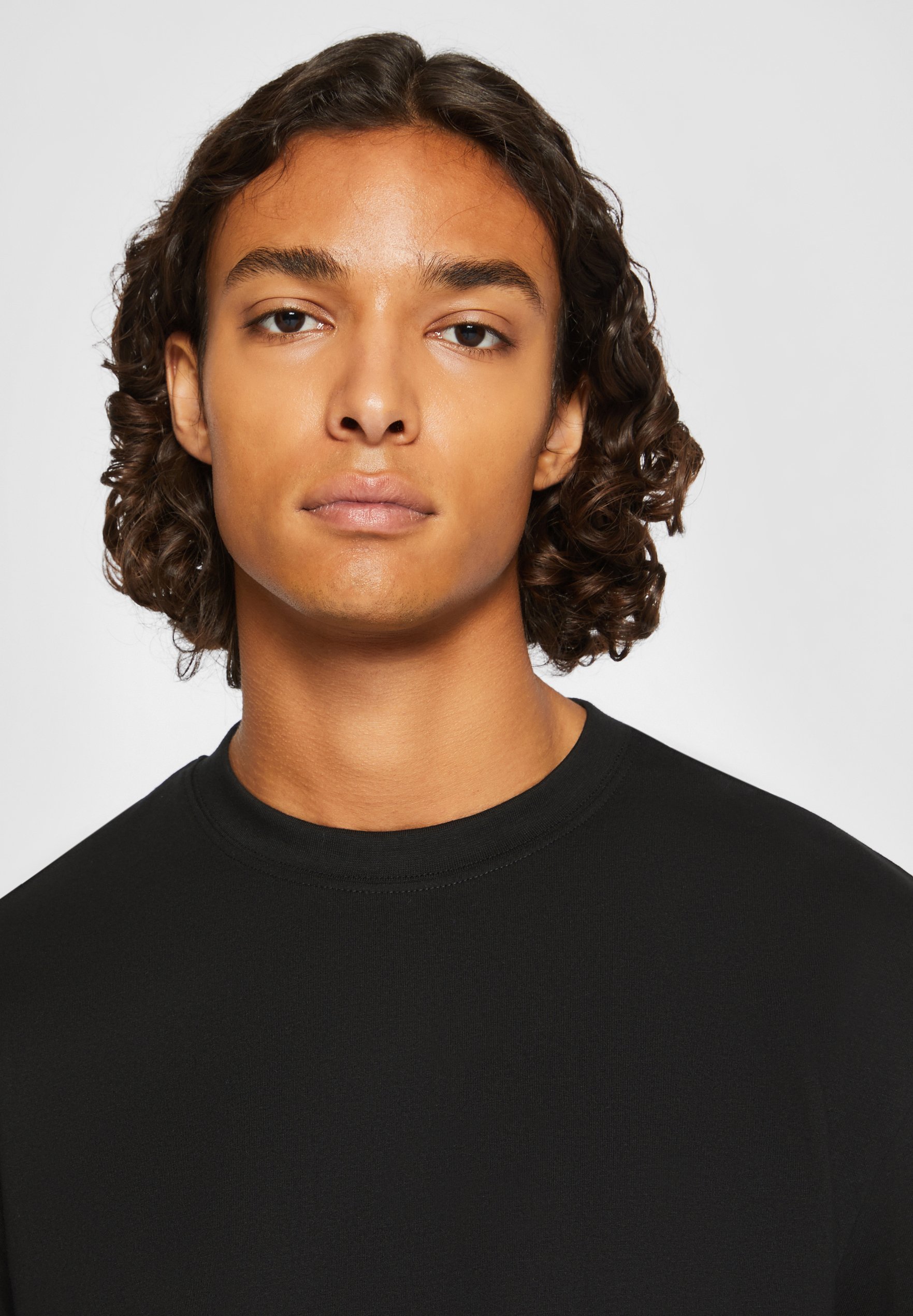 Urban Classics T-shirt lunga - T-shirt basic - nera