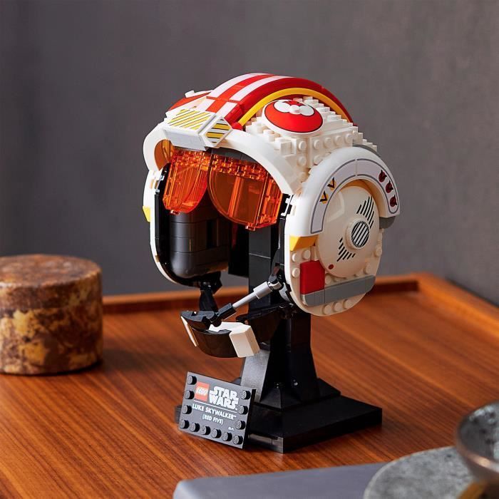 LEGO® 75327 Star Wars Capacete Vermelho Cinco de Luke Skywalker - Kit de Modelo Colecionável, Kit de Construção, Decoração e Presente