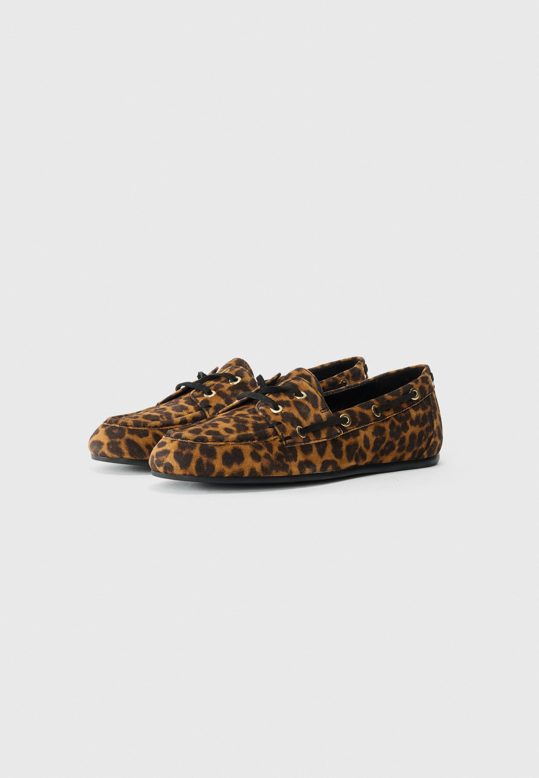 Stuart Weitzman TINSLEY - Chaussures bateau - marron/noir