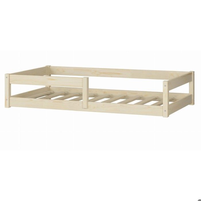 Cama infantil baja NORDI de 60x120 cm – Madera natural, estructura baja, barandillas de seguridad