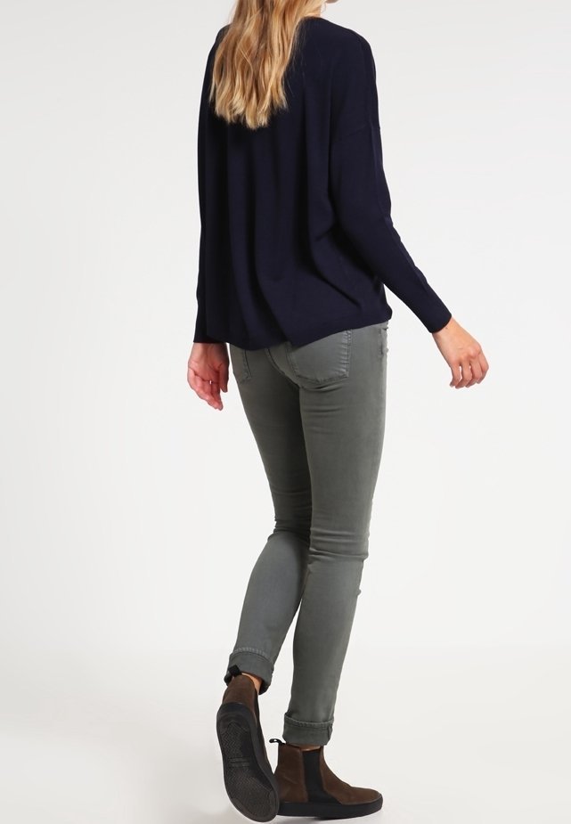 More & More trui - donkerblauw