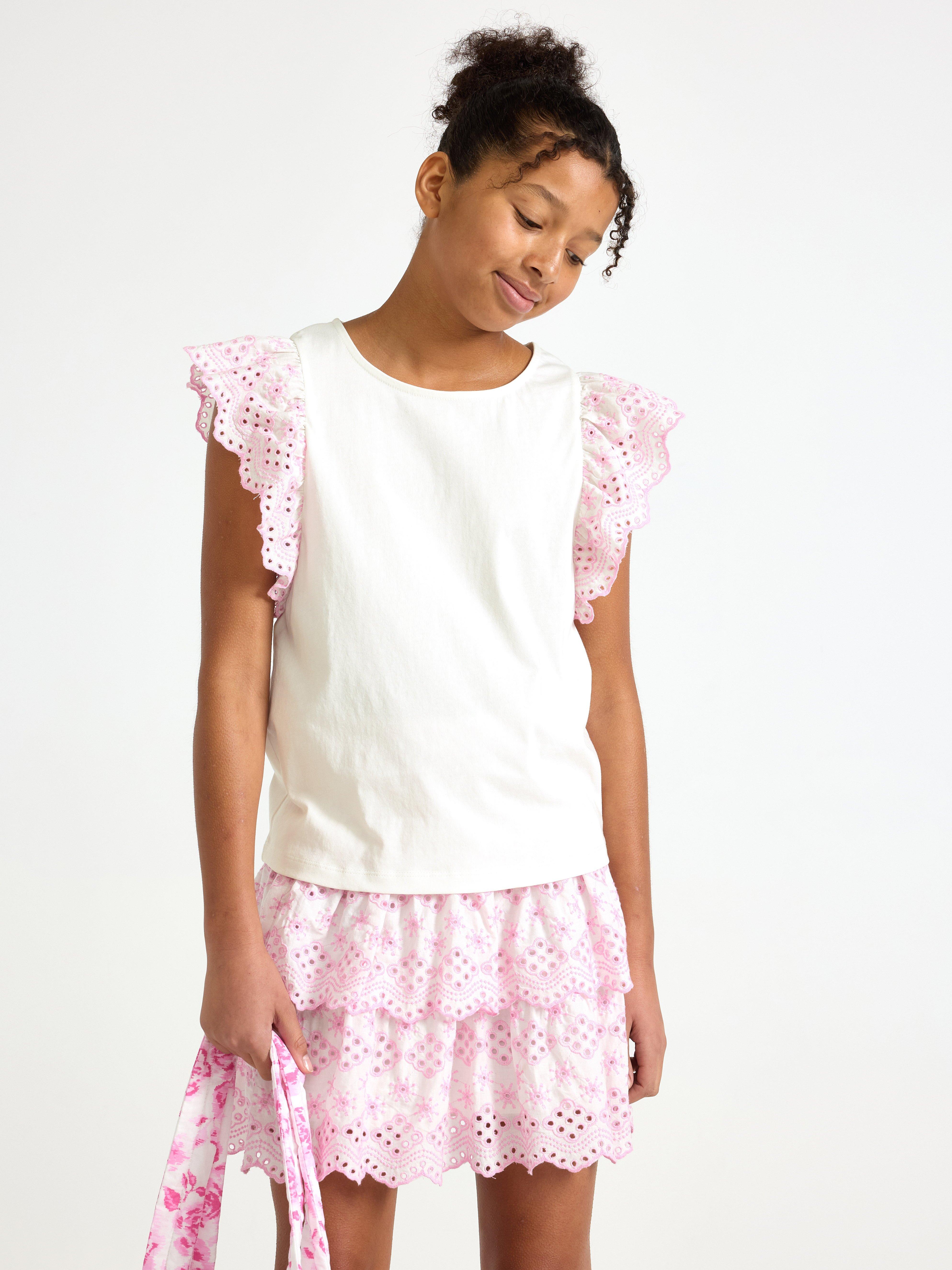 Blusa com mangas bordadas rosa claro