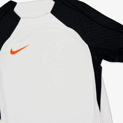 Nike Strike