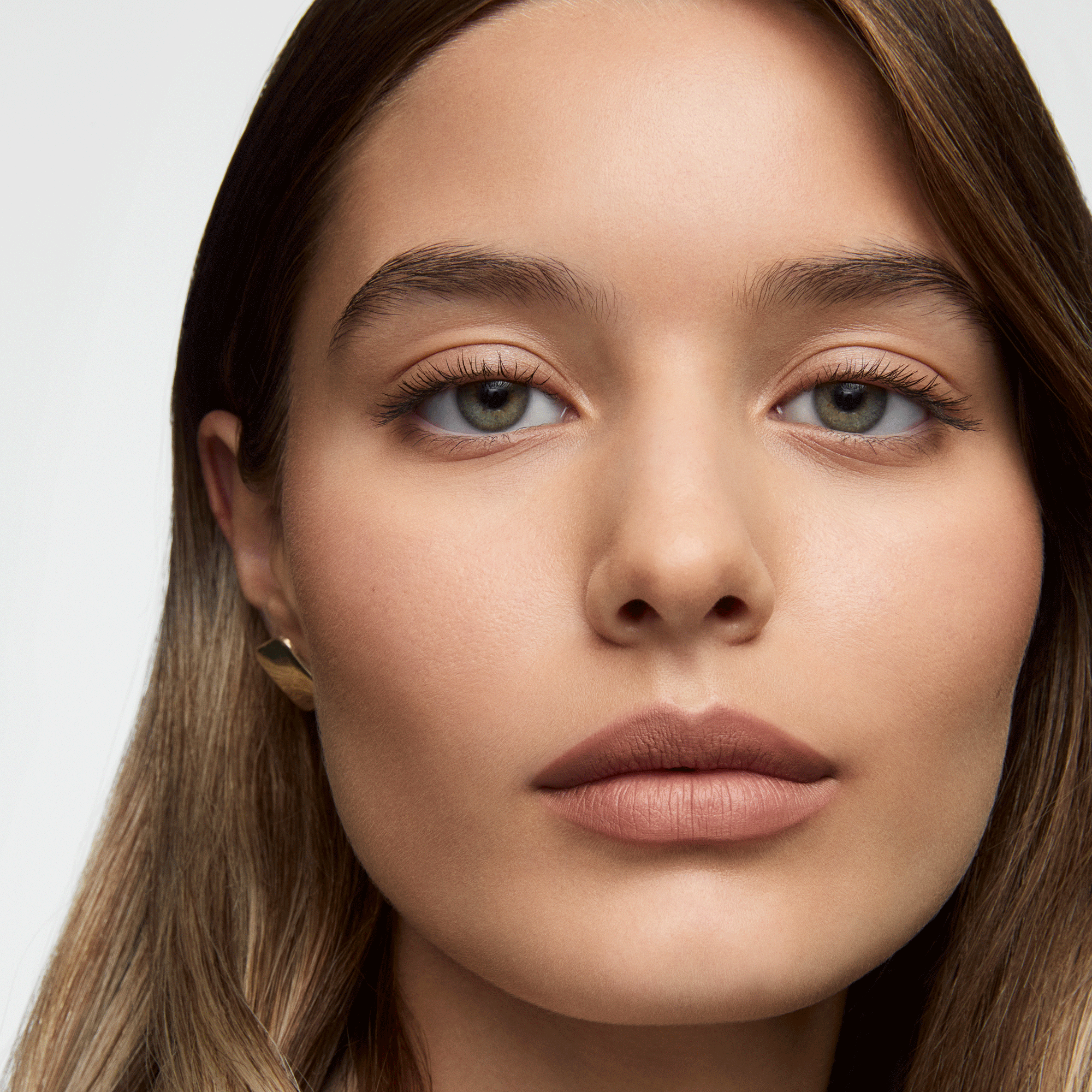 Inglot kremasti mekani