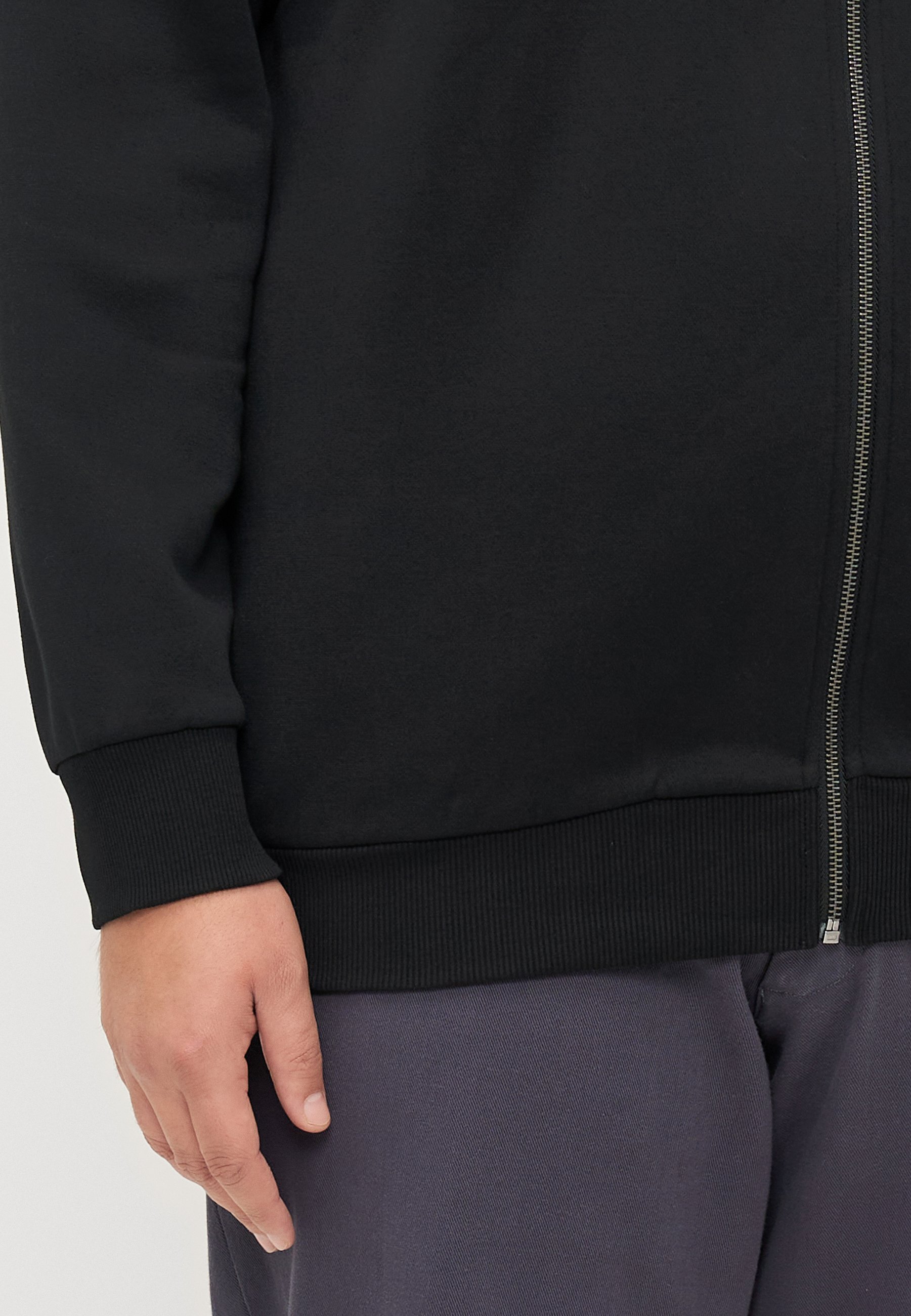 Jack & Jones JJMAKOTO Kapuzenpullover mit Reißverschluss – schwarz