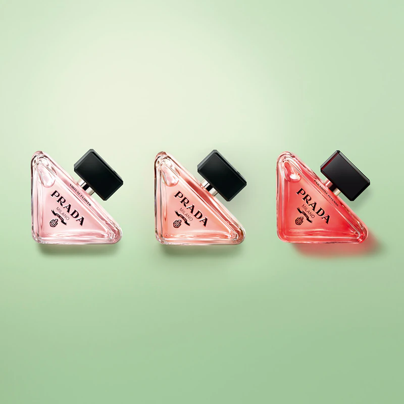 Frasco recarregável de Eau de Parfum Prada Paradoxe Virtual Flower para mulheres