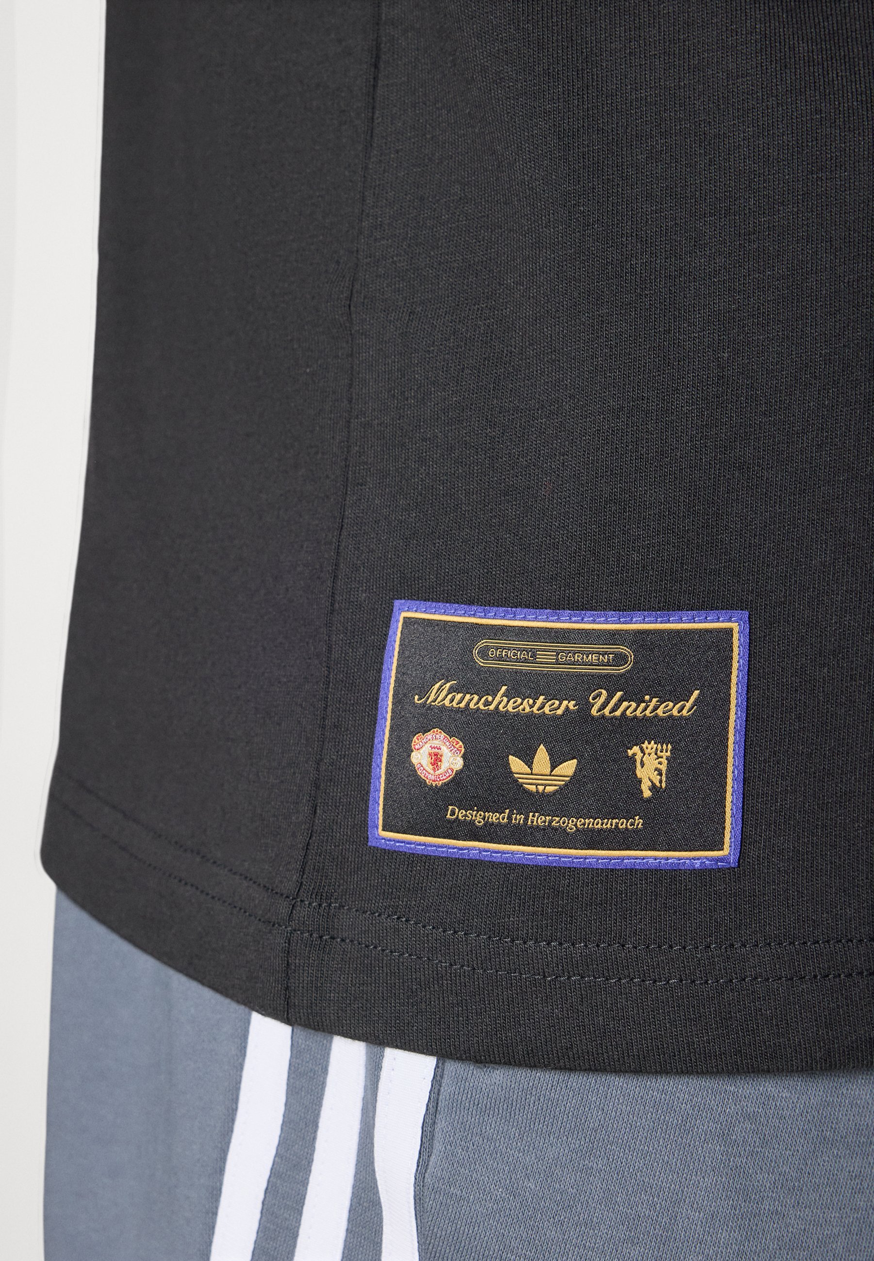 adidas Originals MANCHESTER UNITED ICON GRAPHIC T-SHIRT - Echipament de club - negru