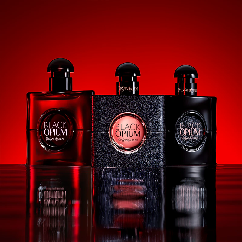 Yves Saint Laurent Black Opium Over Red Eau de Parfum para Mulheres