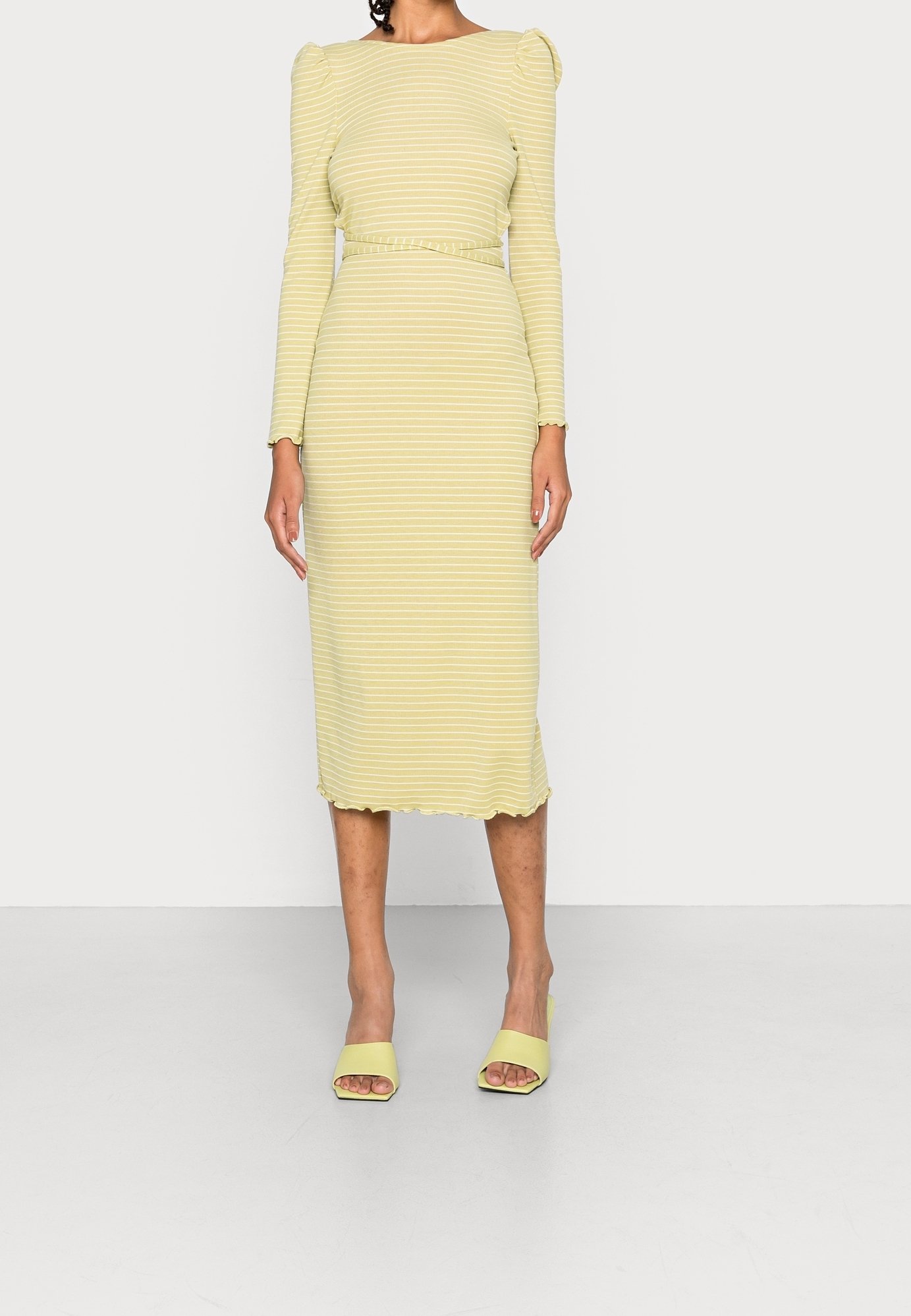 „Fashion Union“ džersio suknelė – žalia